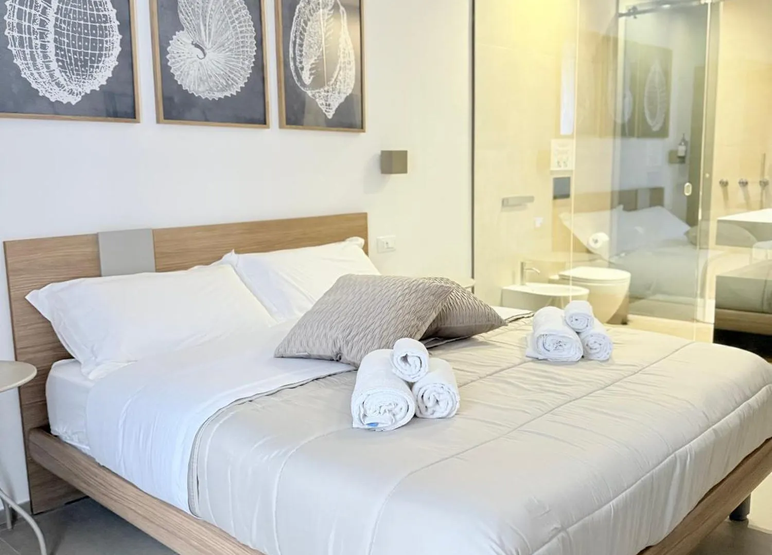 Santa Rosalia Suites Palermo 0*,  Włochy